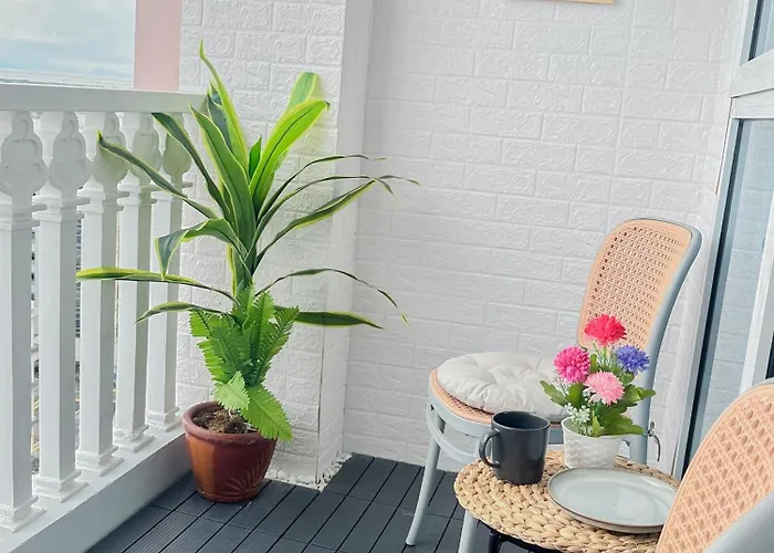 Apartment Njoy! Tropical Breeze At Venice Grand Canal Manila